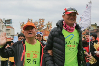 名人推薦照片