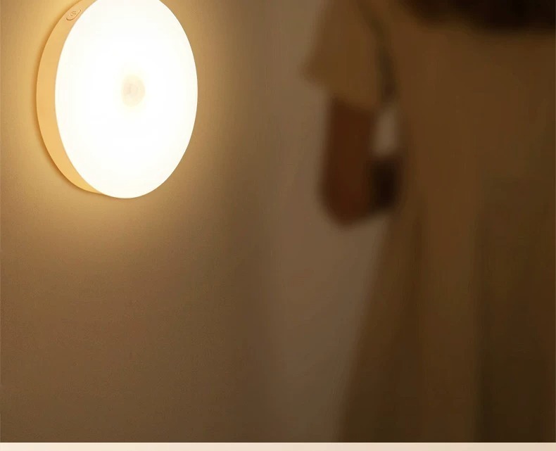 LED智慧人體感應小夜燈展示