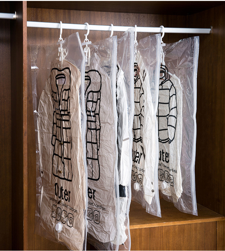 掛式真空壓縮袋壓縮前後對比｜衣櫃空間節省60%以上