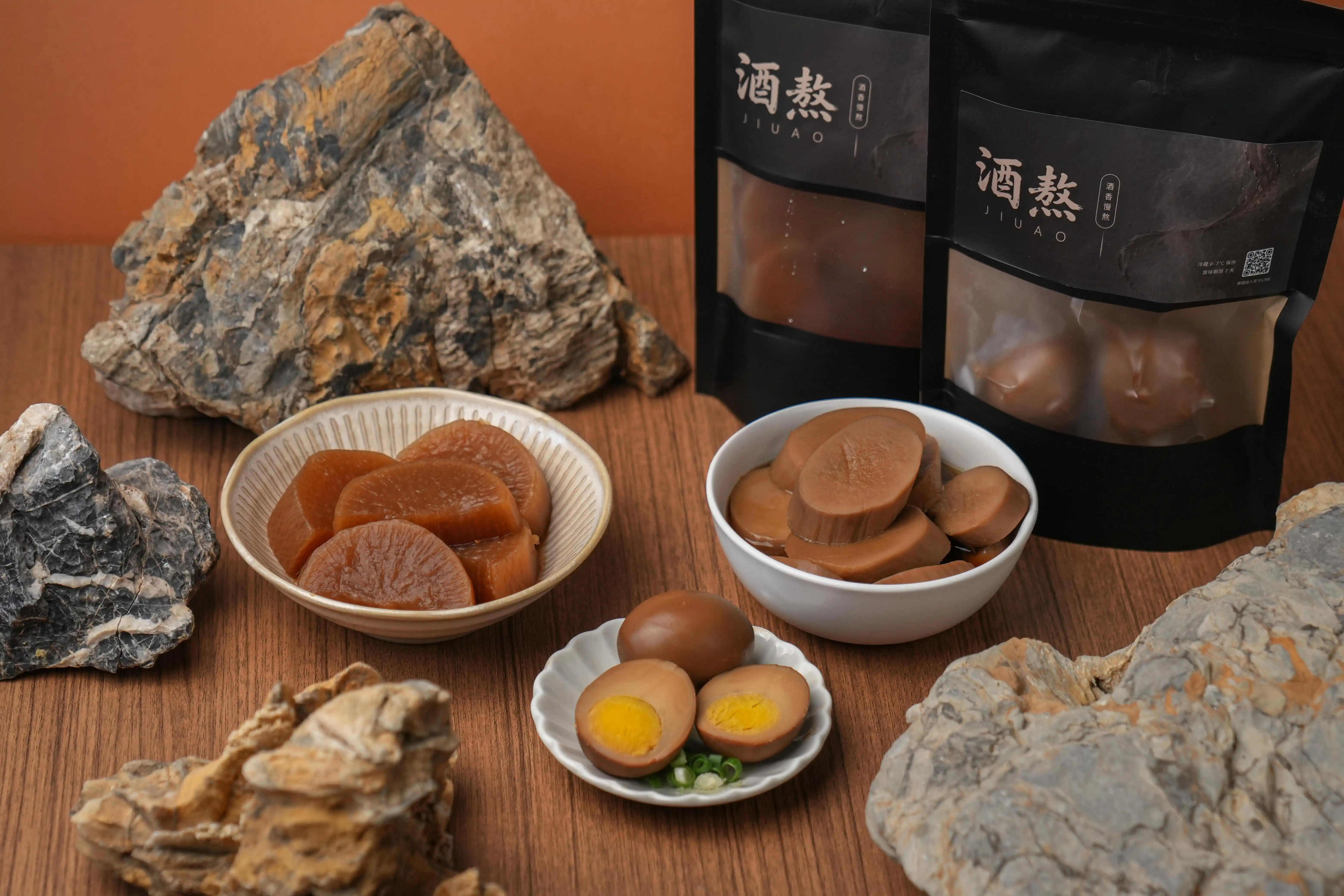 酒熬 Jiuao 酒香三味組，酒香蛋、爆汁蘿蔔與酒香杏鮑菇