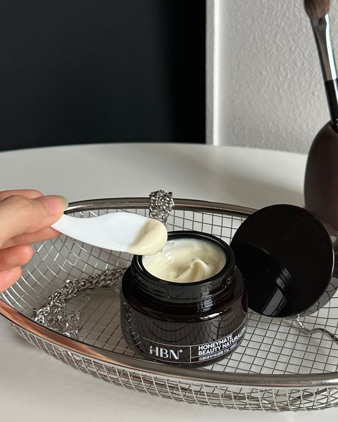 HBN 泛醇修護特潤霜厚敷示範