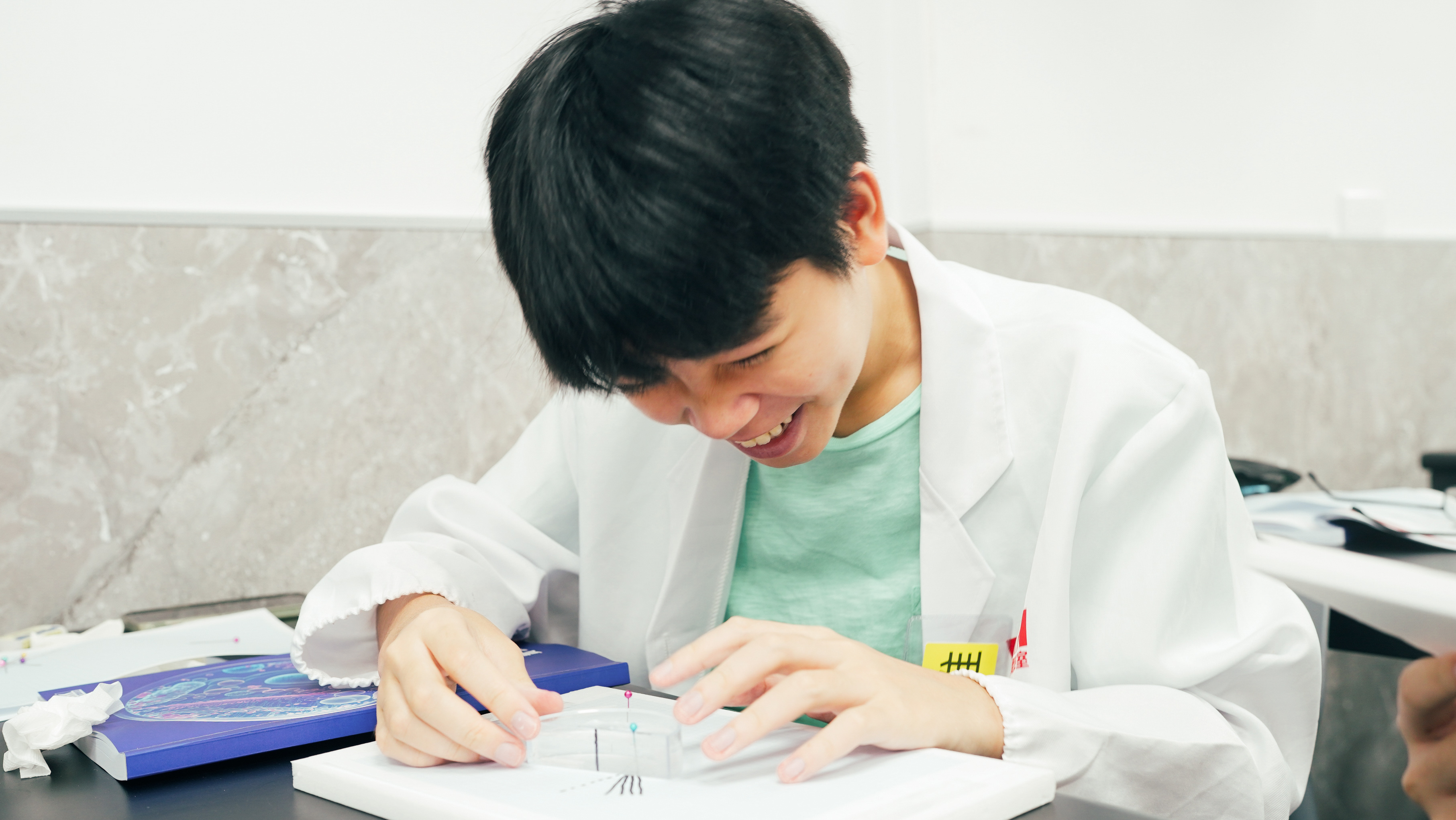 小史塔克高中科學班物理實驗操作