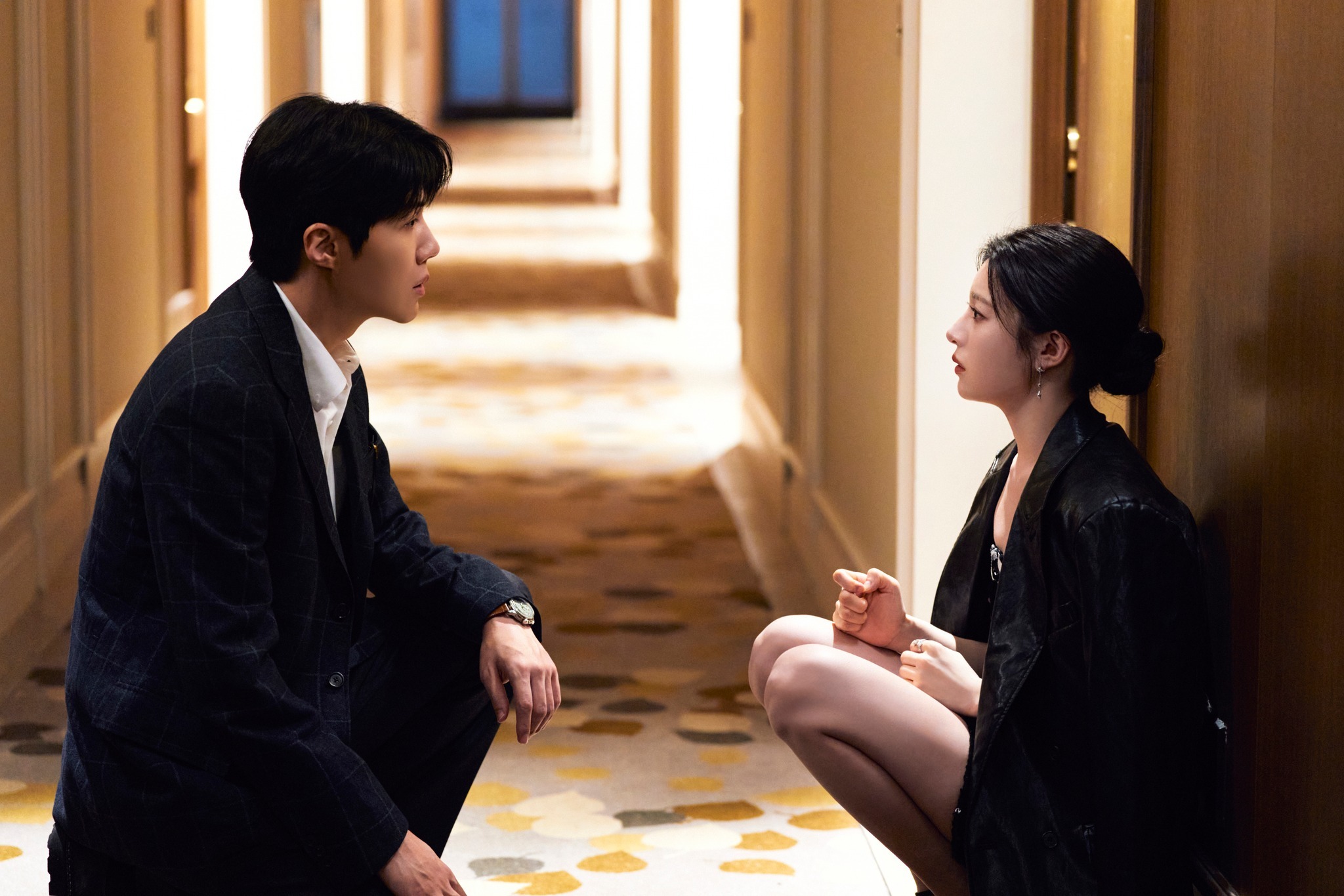 名場面五劇照：裂縫裡透進了一道光