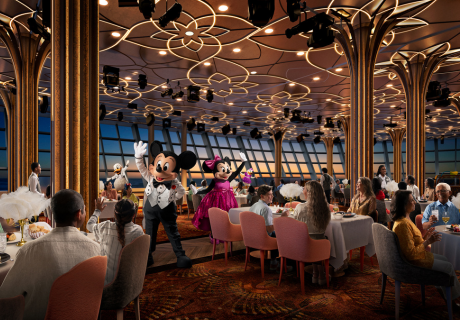 迪士尼探險號 好萊塢聚光燈俱樂部Hollywood Spotlight Club，一邊與最受歡迎的迪士尼角色互動