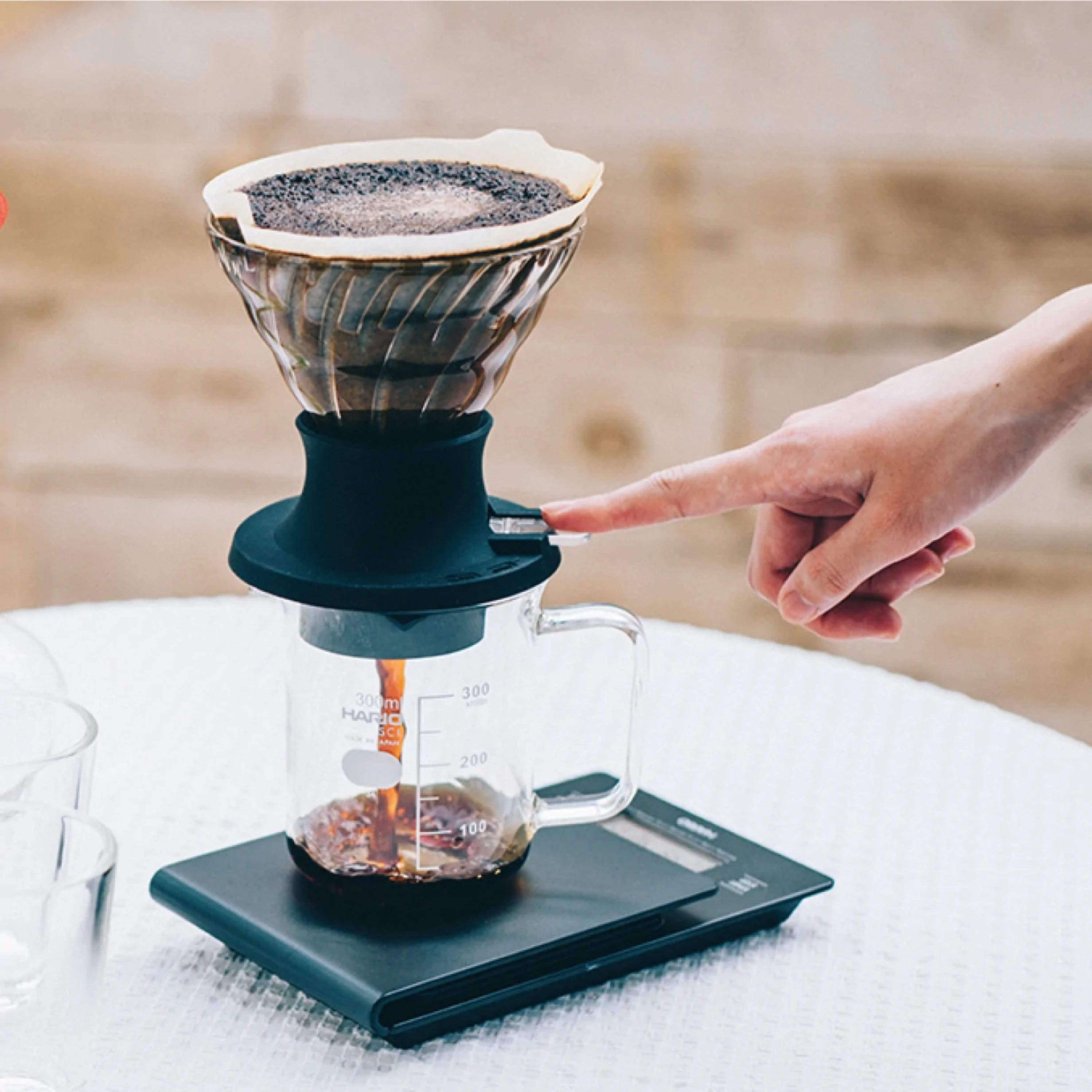 HARIO 日本製 V60 浸漬式耐熱玻璃濾杯分享壺組合