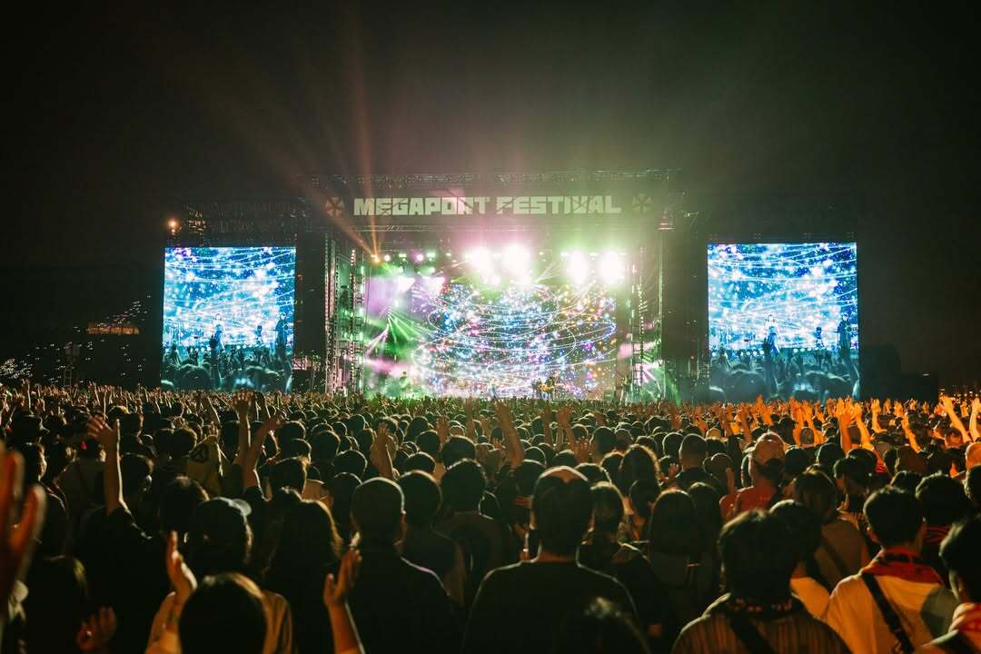 南霸天觀眾合唱