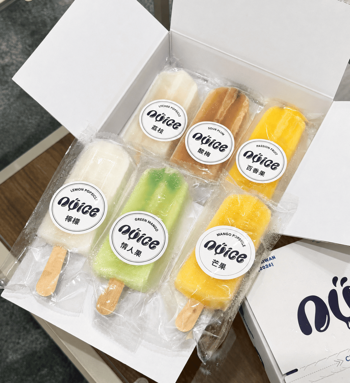 紐冰 NU ICE 冰棒口味圓形冷凍珠光亮膜貼紙細節一